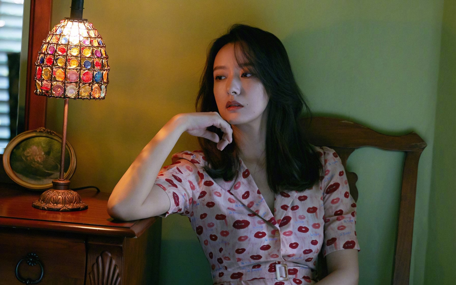 张雨霏泳姿标准获专家称赞，游泳张雨霏身高及年龄